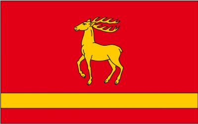 flaga Parczewa - żółty jeleń królewski na czerwonym tle i z żółtym paskiem na dole